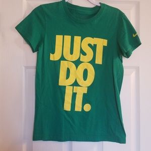 Nike tee